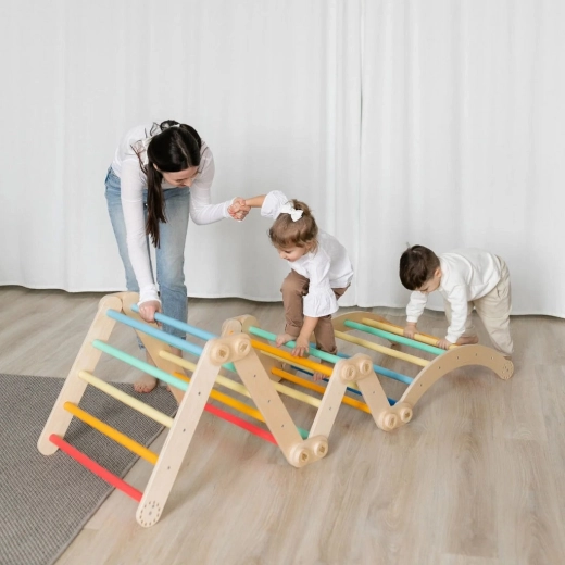 Versatile play without tools