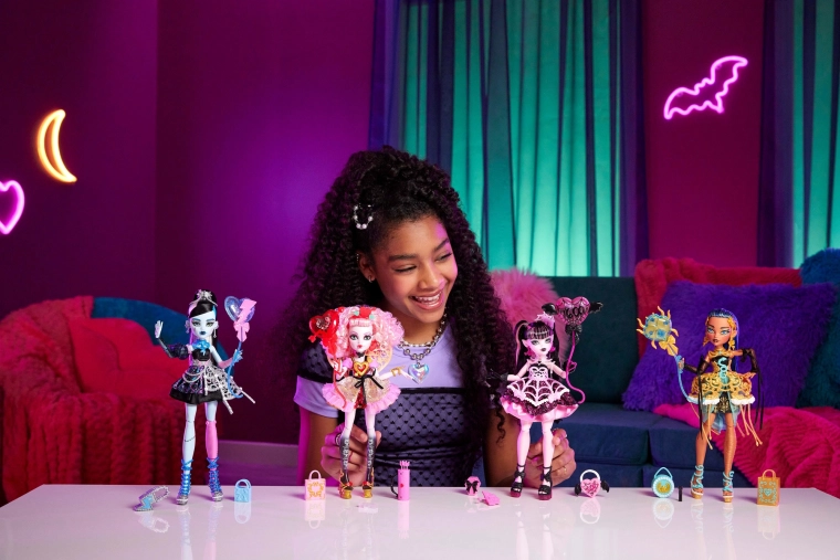 The Monster High world for creative play