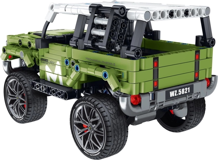 Detailed off-road vehicle model