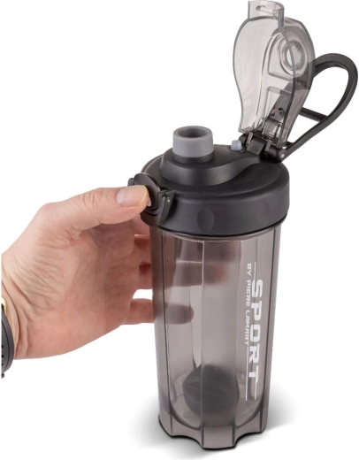 Lightweight bottle for sports and travel