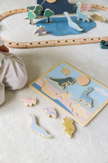 7 dinosaur shapes of fun
