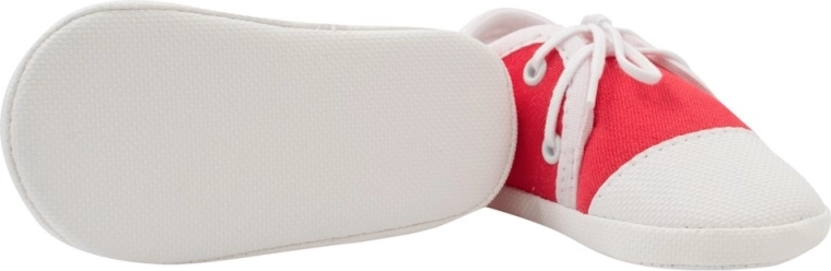 Roomy interior and secure lacing