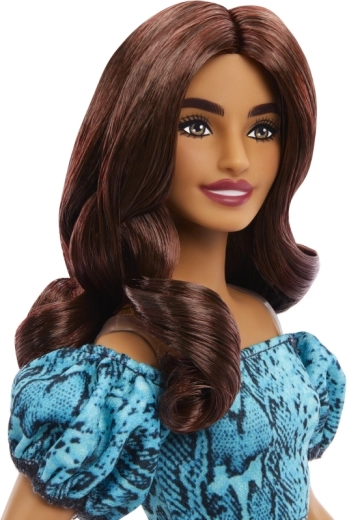 Long brown hair for creative styling