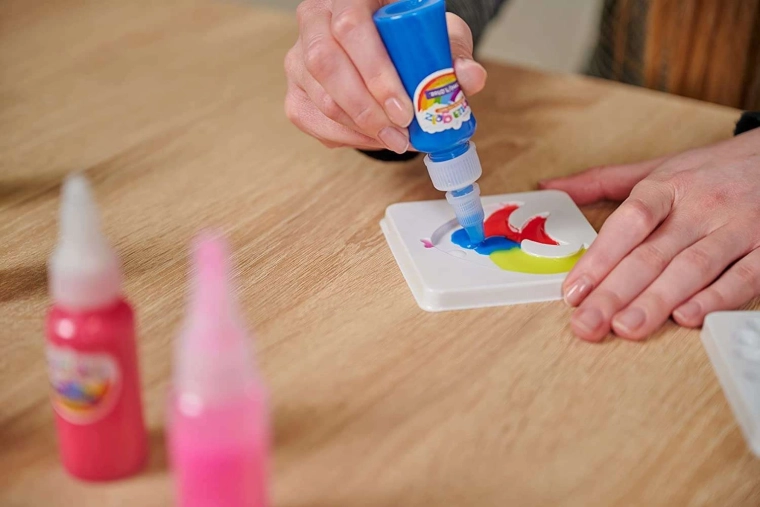 Tiksli aplikacija ir blizgios detalės