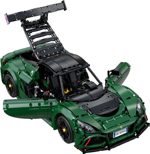 Atsidaromi skydai ir detalus interjeras