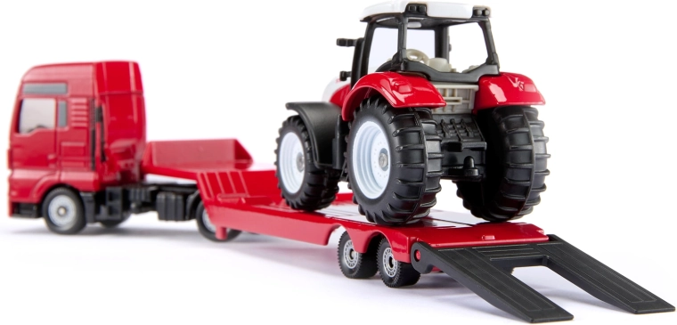 Trailer with loading ramps