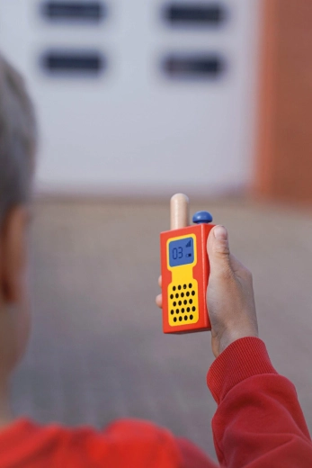 Walkie-talkie for kids’ communication during a call-out