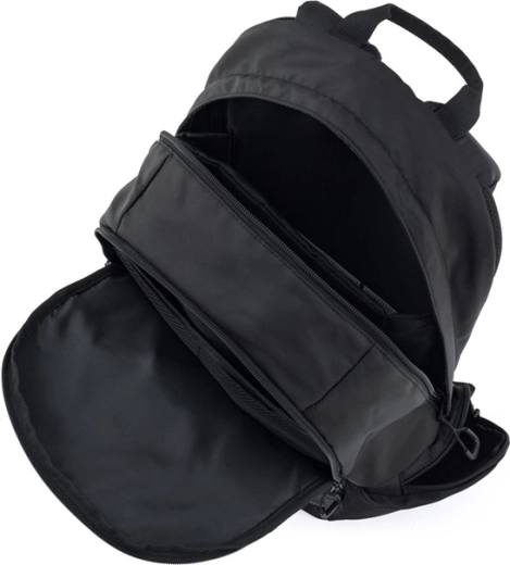 Trijų skyrių organizacija ir nešiojamojo kompiuterio kišenė