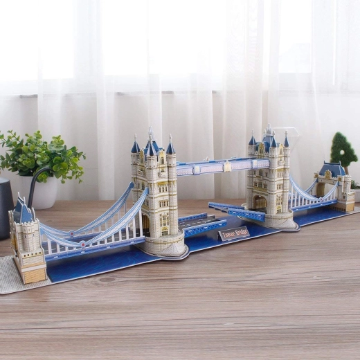 Assembly without glue or scissors