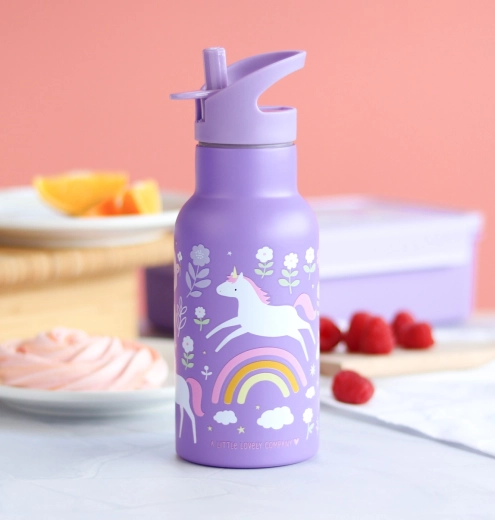 Convenient drinking with a spout and straw