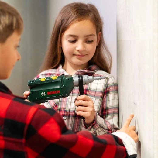 Realistinė šviesa ir garsas