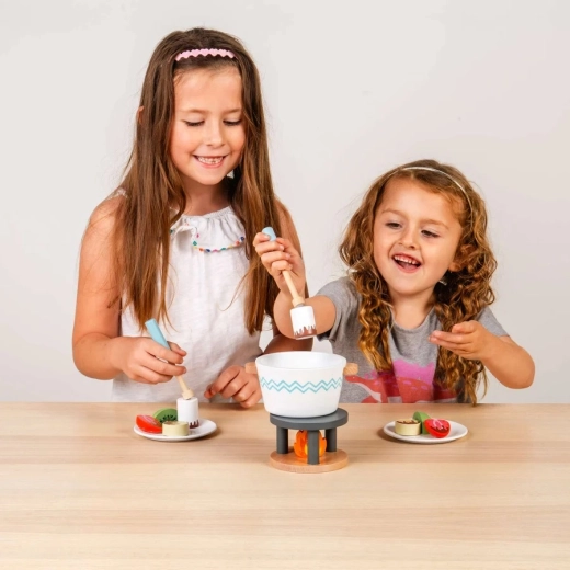 Supports fine motor and social skills