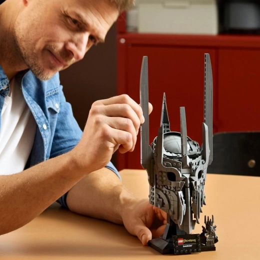 Išmanus konstravimas programėlėje LEGO Builder