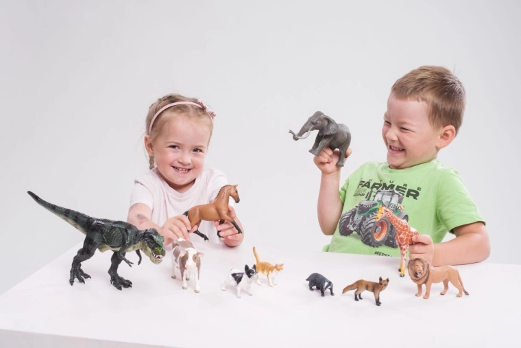 Discovering the marine world through play