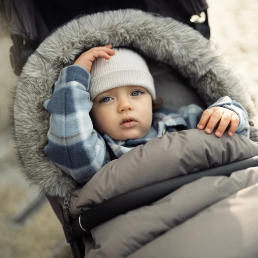 Water- and windproof protection for winter