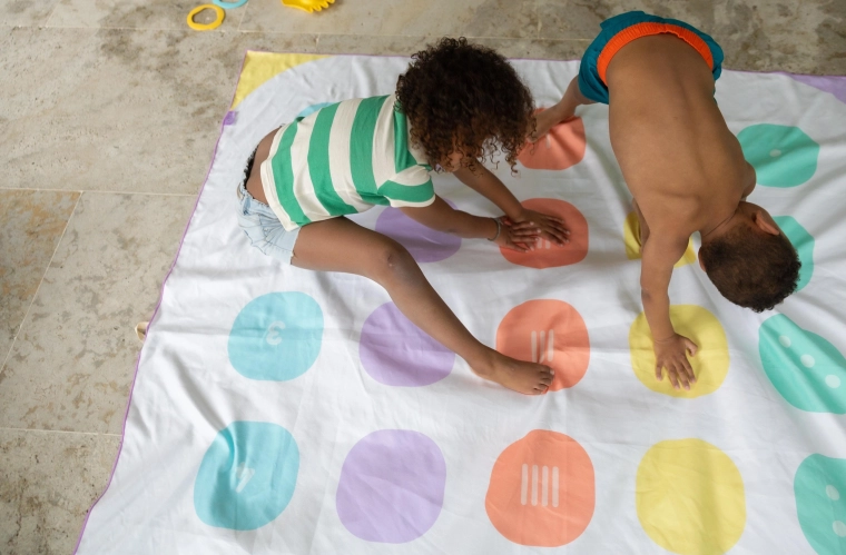 2-in-1: game and towel in one