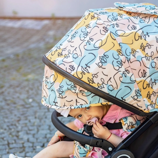 Extendable canopy with visor for maximum coverage