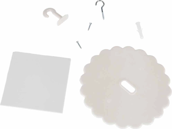 Hanging accessories included