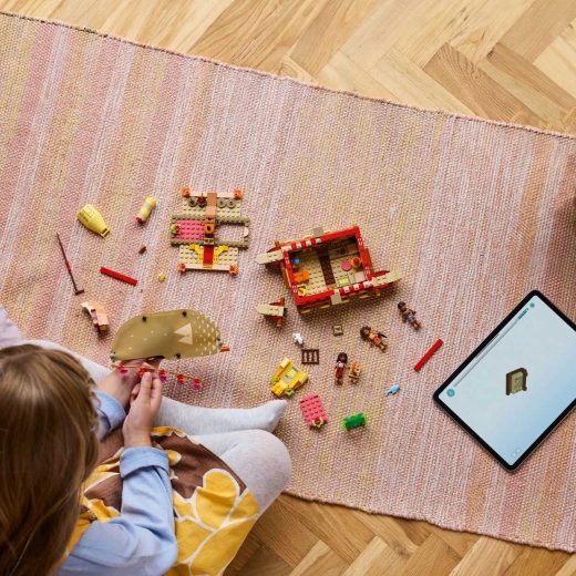 Konstravimas su LEGO Builder programėle