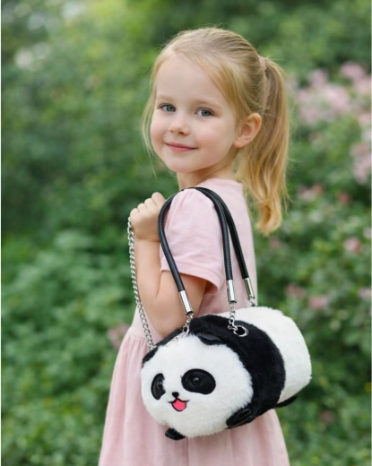 Carry by hand or over the shoulder