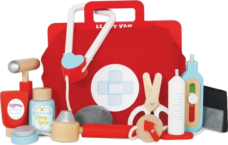 Le Toy Van Wooden Doctor's Set