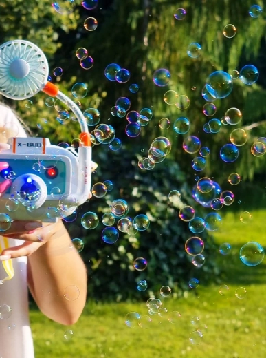 Burbulų šou su LED efektais