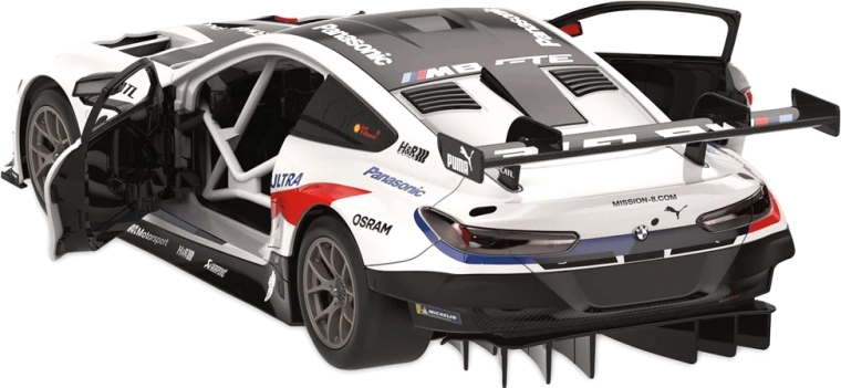 Ištikimos BMW M8 GTE lenktyninės detalės