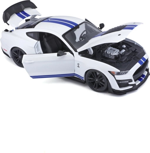 Opening parts and detailed interior
