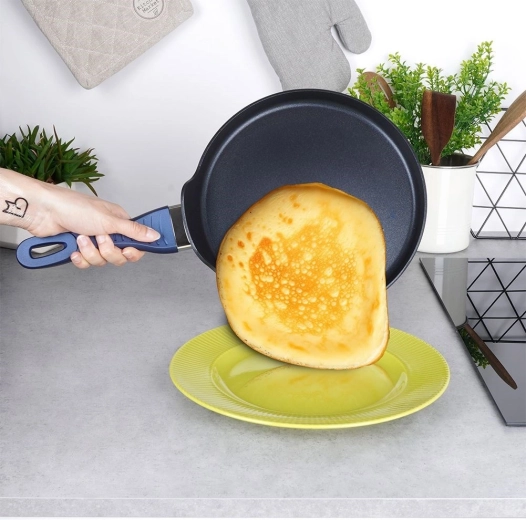 Deimantinė nelipni danga lengvam apvertimui