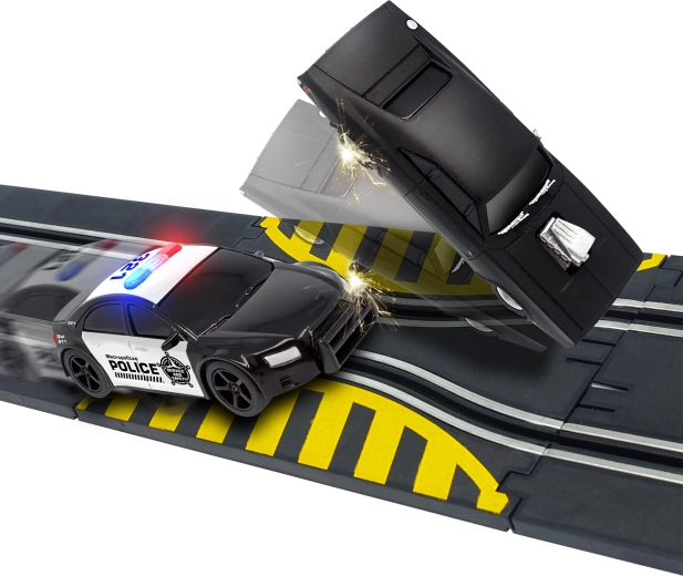 Pramoga 2 žaidėjams su laidiniais valdikliais