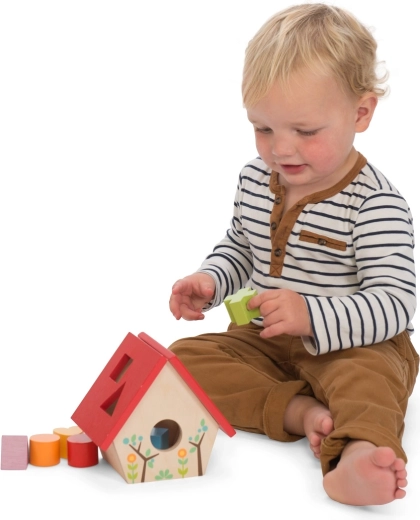 Practical birdhouse with an opening roof
