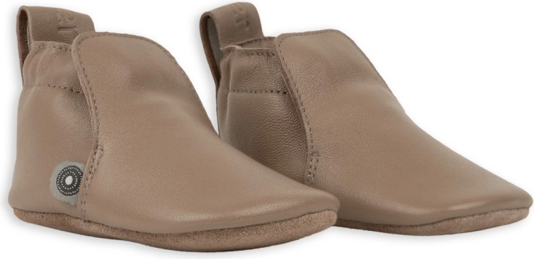 Easy to put on and secure fit