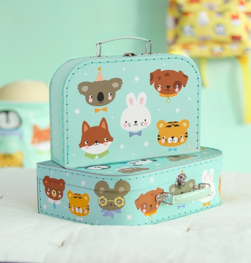 Two suitcases in two sizes