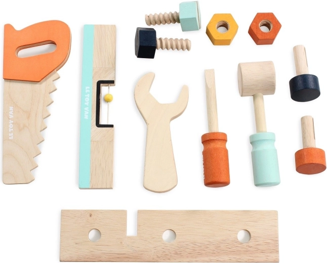 Complete equipment for little DIY enthusiasts