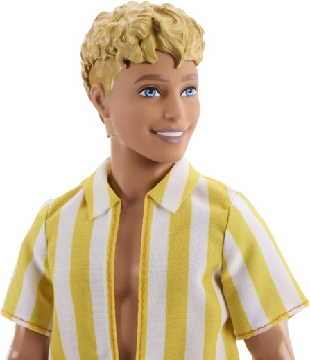 Standout hairstyle and detailed finish
