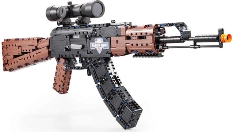 Tvirta konstrukcija žaidimui ir eksponavimui