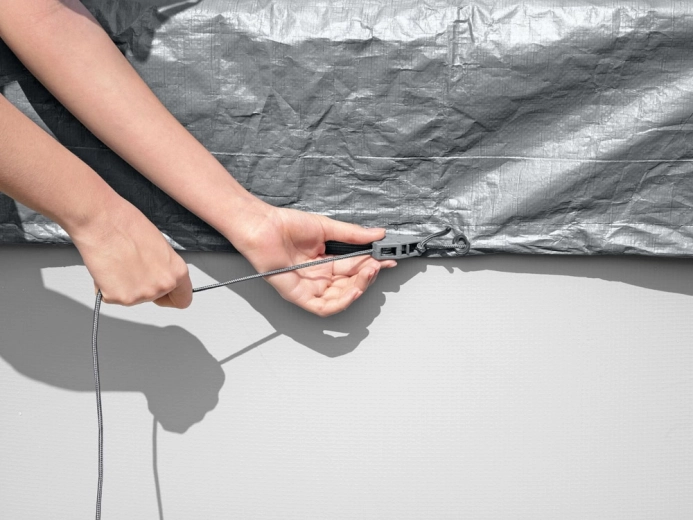 Atsparus vėjui tvirtinimas ir sandarus prigludimas