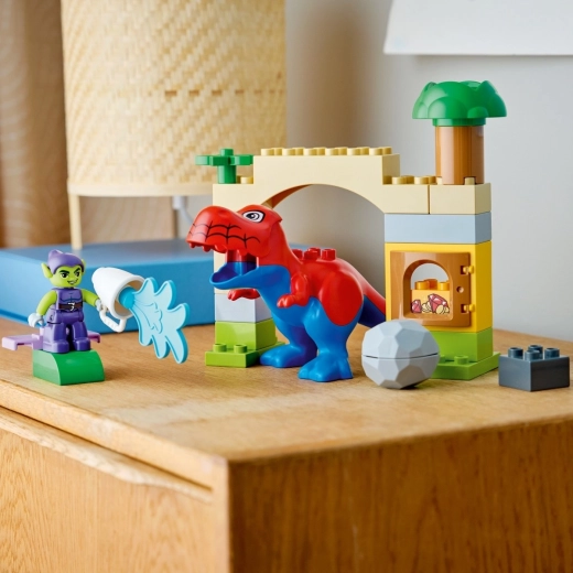 Žaliasis Goblinas ant skraidyklės su vandens šaudyklėle