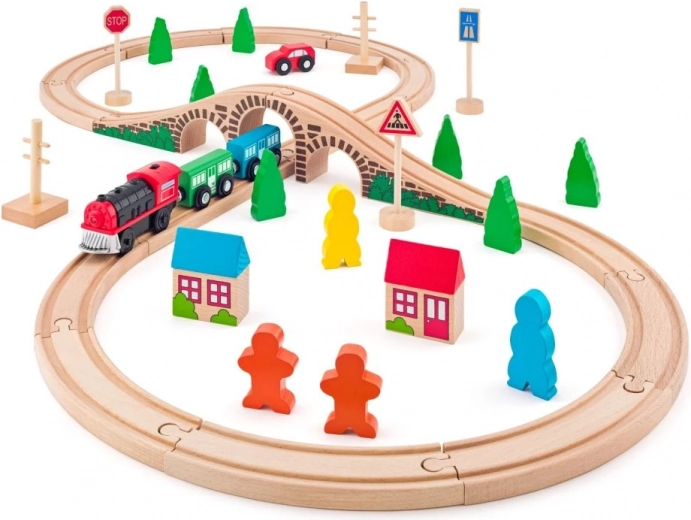 Woody wooden figure-eight train set with electric locomotive