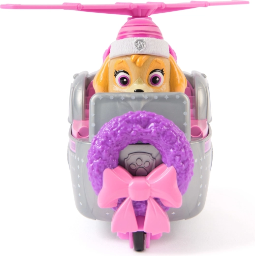 Šventinis dizainas ir tikroviškos detalės