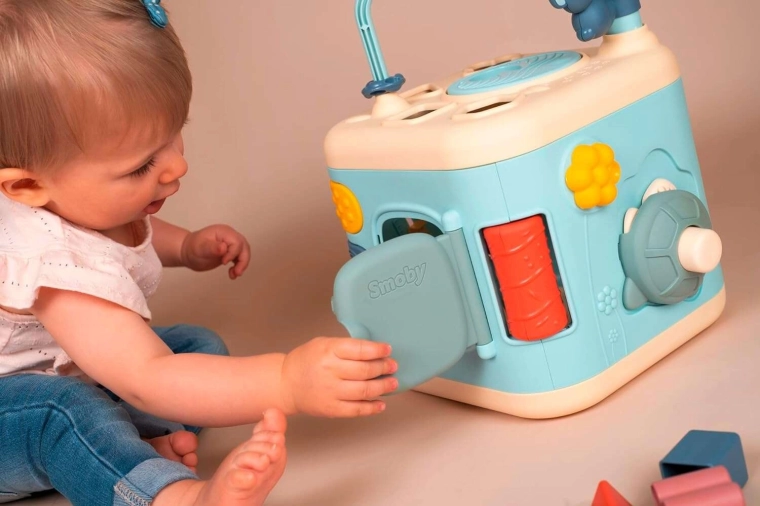 Development of fine motor skills and the senses