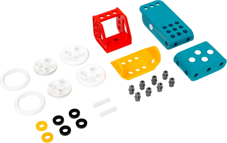 Build and rebuild – 27 pieces for creative play