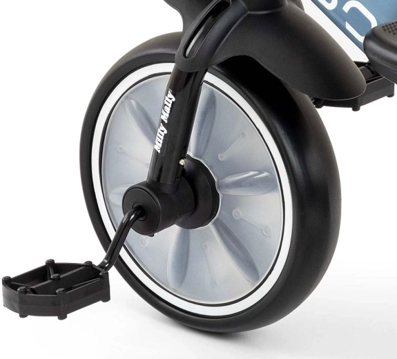 Removable pedals – an easy transition from balance bike to tricycle