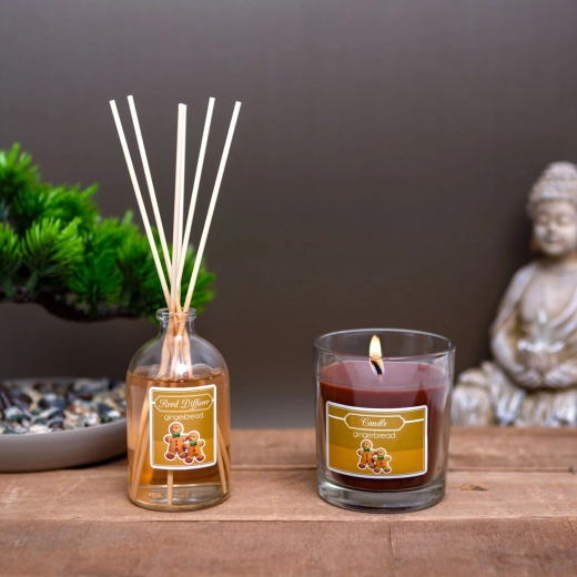 Gift set of gingerbread-scented candle and reed diffuser