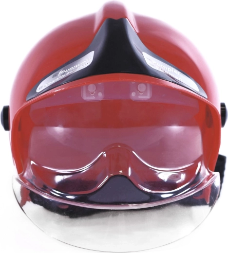 Nuleidžiamas skaidrus skydelis realistiškam žaidimui