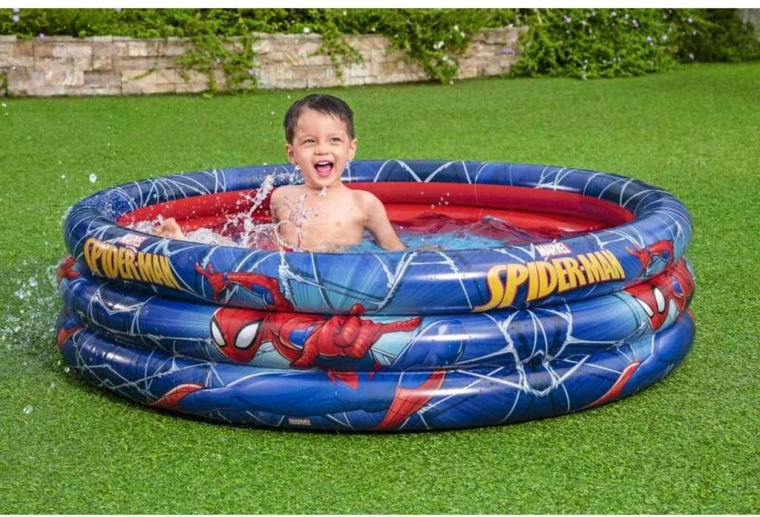Fun and refreshment in the garden