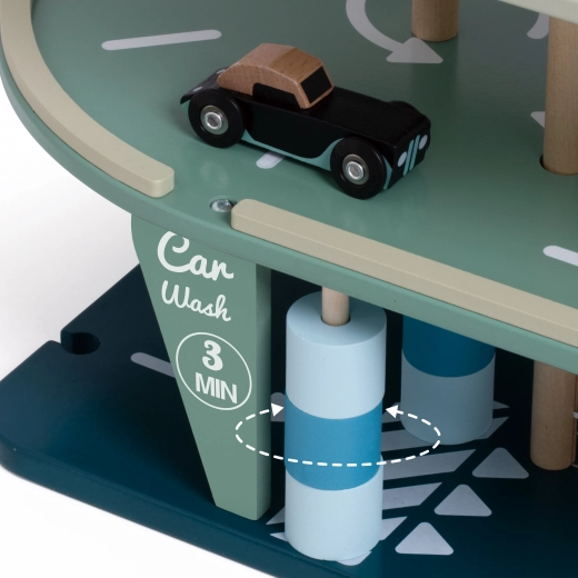 Automobilių plovykla ir degalinė realistiškam žaidimui