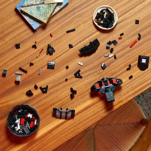 Konstravimas su LEGO Builder programėle