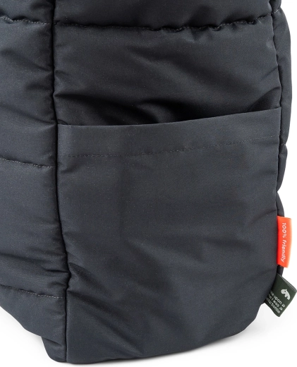 Practical outer pocket