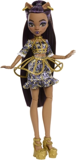 Stylish Clawdeen Wolf